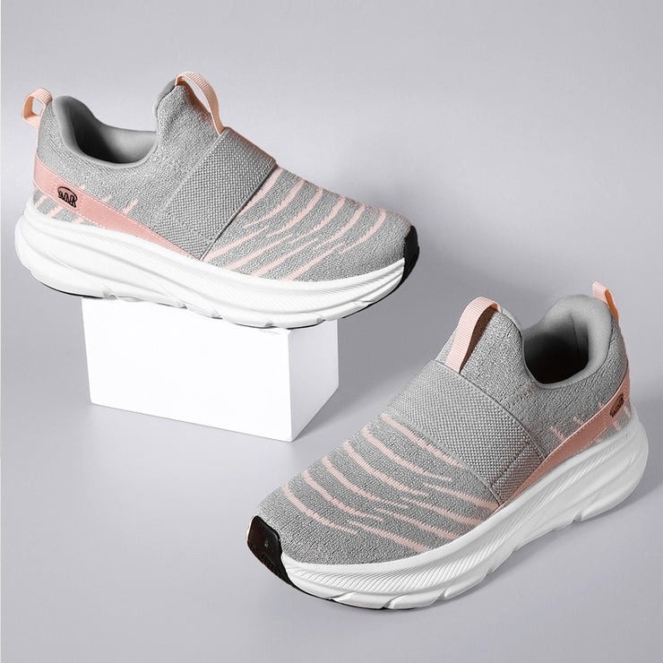 Big Size Women's Shoes, Soft Sole Comfortable Middle-aged and Elderly Walking Shoes, Slip-on Ultra-light Outdoor Sports Shoes