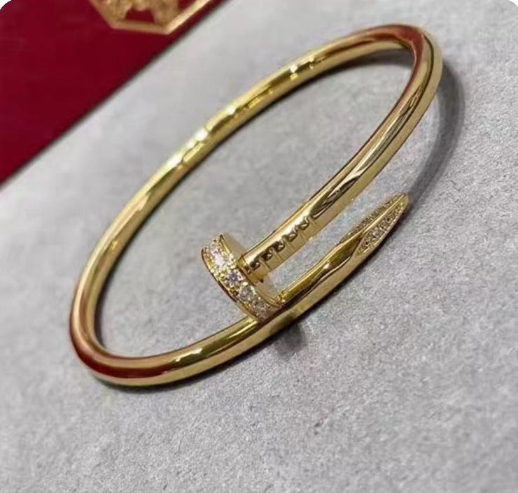 Precision Thick Plating Head and Tail Diamond Fashion Three-Circle