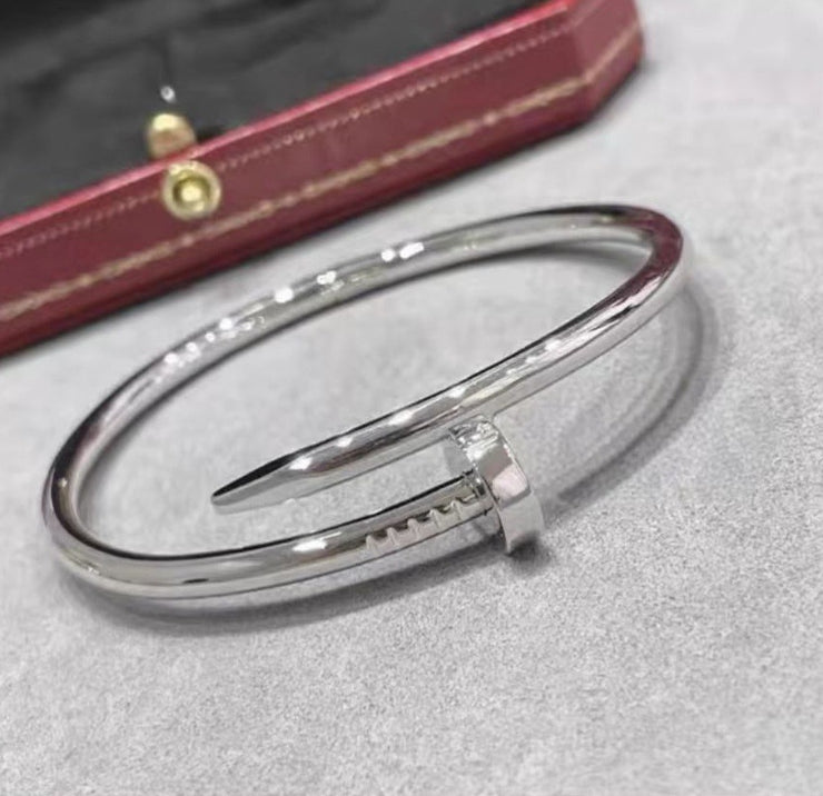 Precision Thick Plating Head and Tail Diamond Fashion Three-Circle