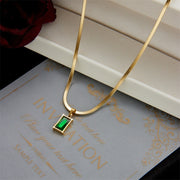 Style Unique Design Blade Chain Luxury Emerald Zircon Pendant