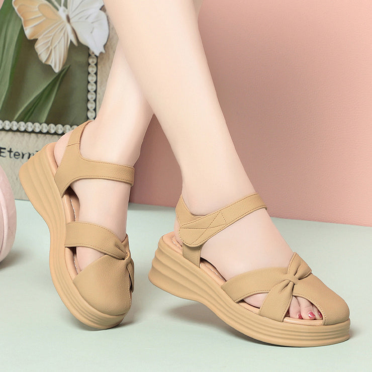 Thick Sole Summer Women's Shoes Soft Leather Comfortable Beach Sandals Outdoor Wear Soft Sole Mother's Sandals Lightweight