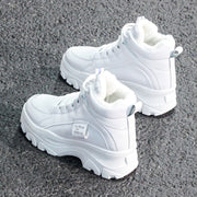 Women's casual sneakers