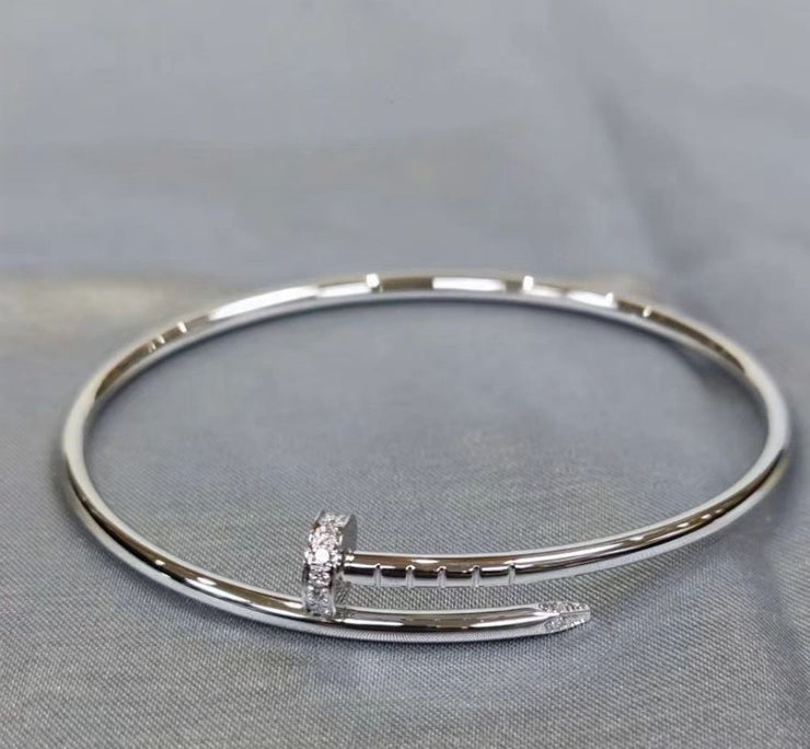Precision Thick Plating Head and Tail Diamond Fashion Three-Circle