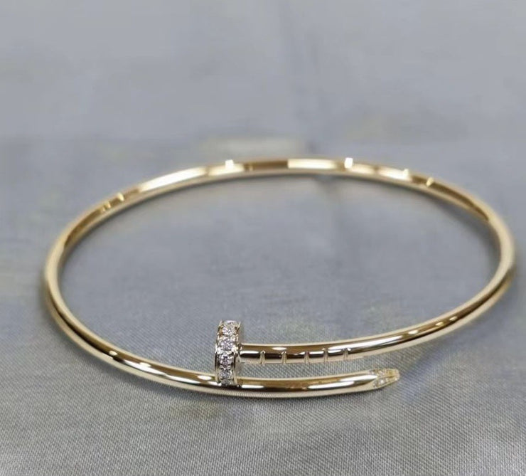 Precision Thick Plating Head and Tail Diamond Fashion Three-Circle